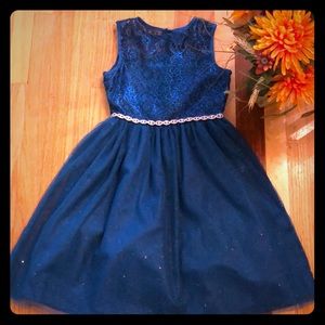 Little Girls fancy dress - lace and tulle
